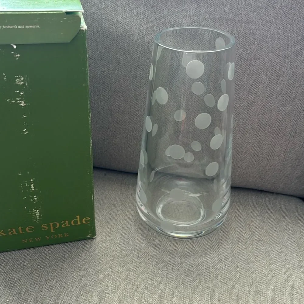 kate spade Lennox full led “Chelsea Plaza” Chrystal Vase